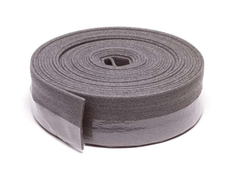 1765118044978-3f9266a2-a724-48cd-85d5-7d4bc689f9b5 Randisolatie 15cm hoog / 8mm dik met flap, 25mtr. lengte